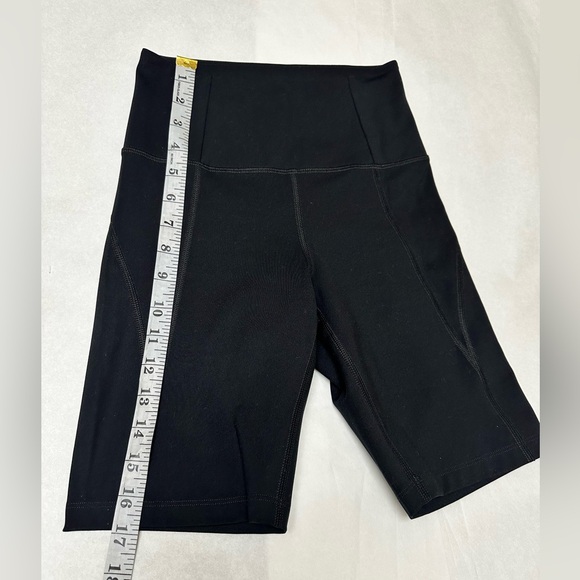 Girlfriend Collective
High Waisted Bike Short -✨ - Picture 5 of 10